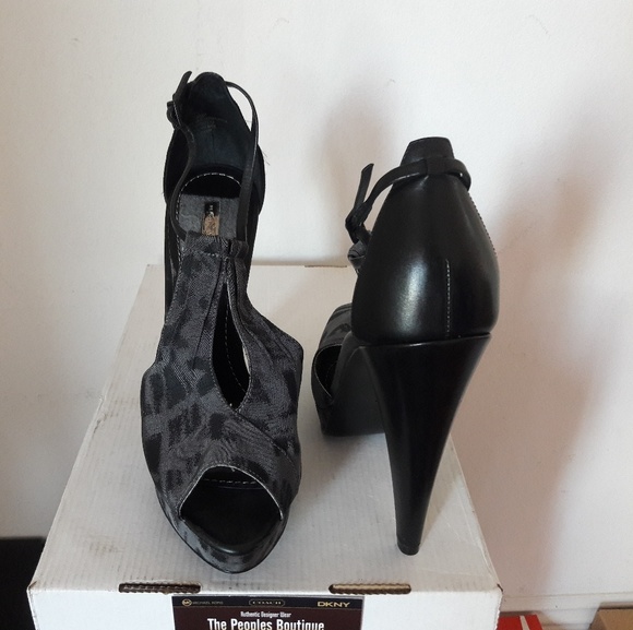 Report heels - Picture 4 of 5